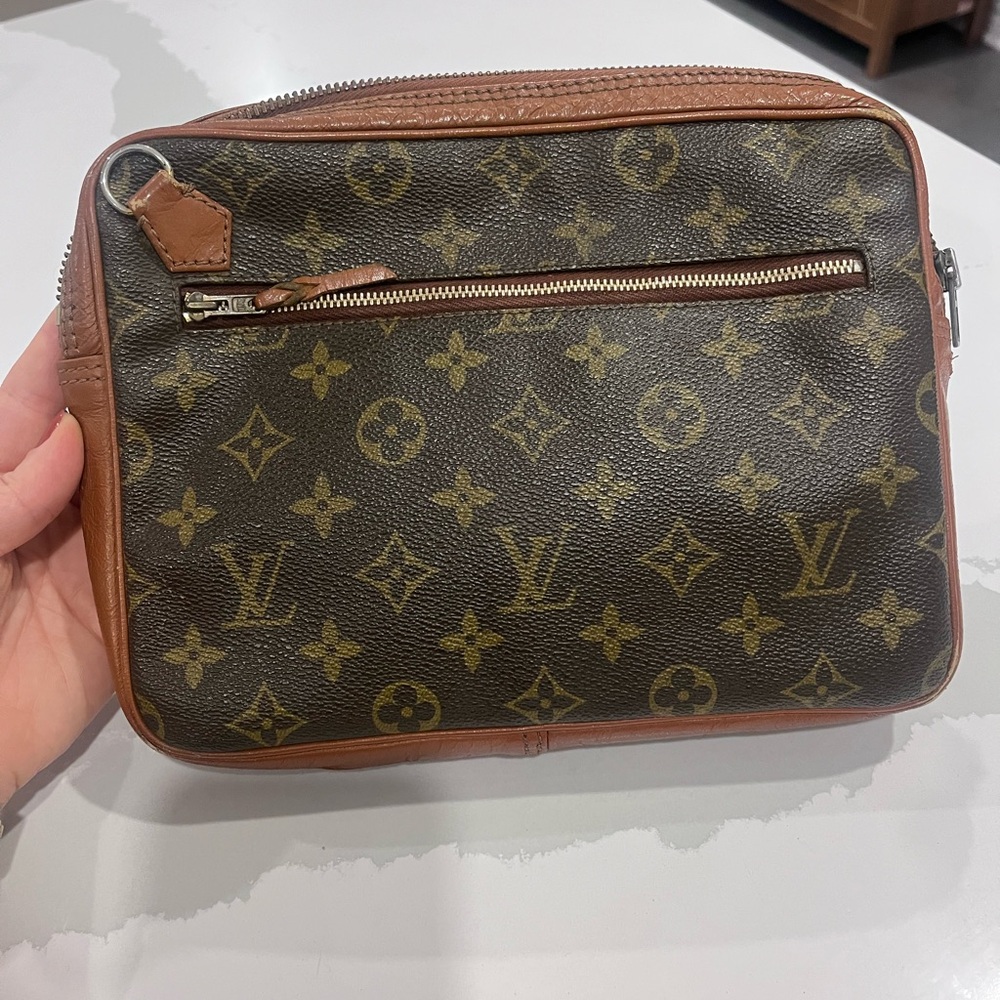 Louis Vuitton Monogram Clutch